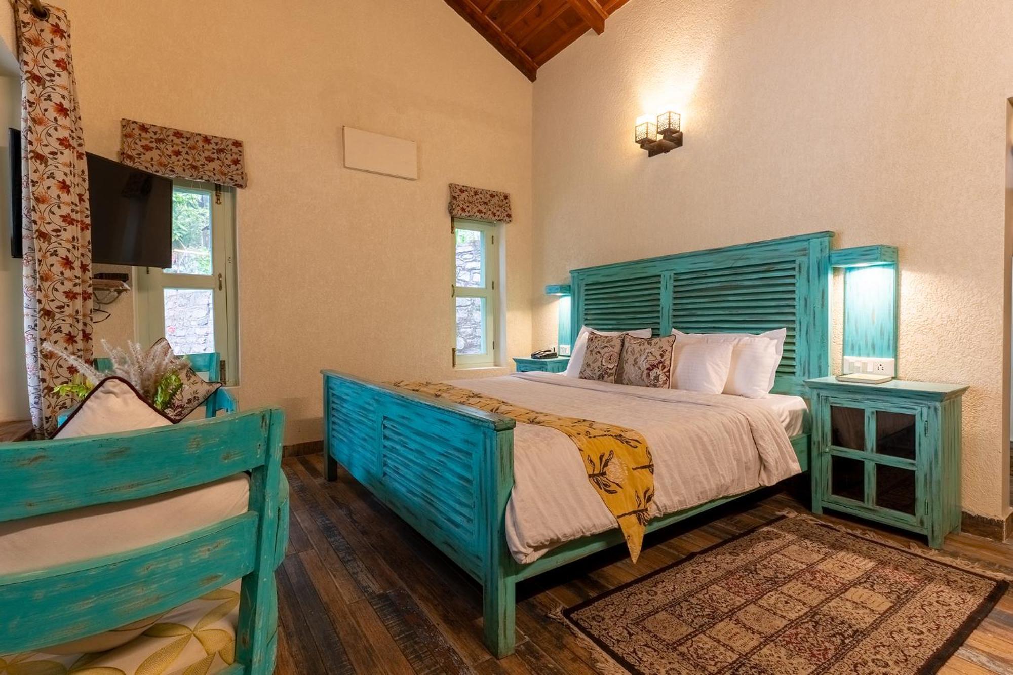 Malusara Retreat By The Lake Bhimtal Exterior photo
