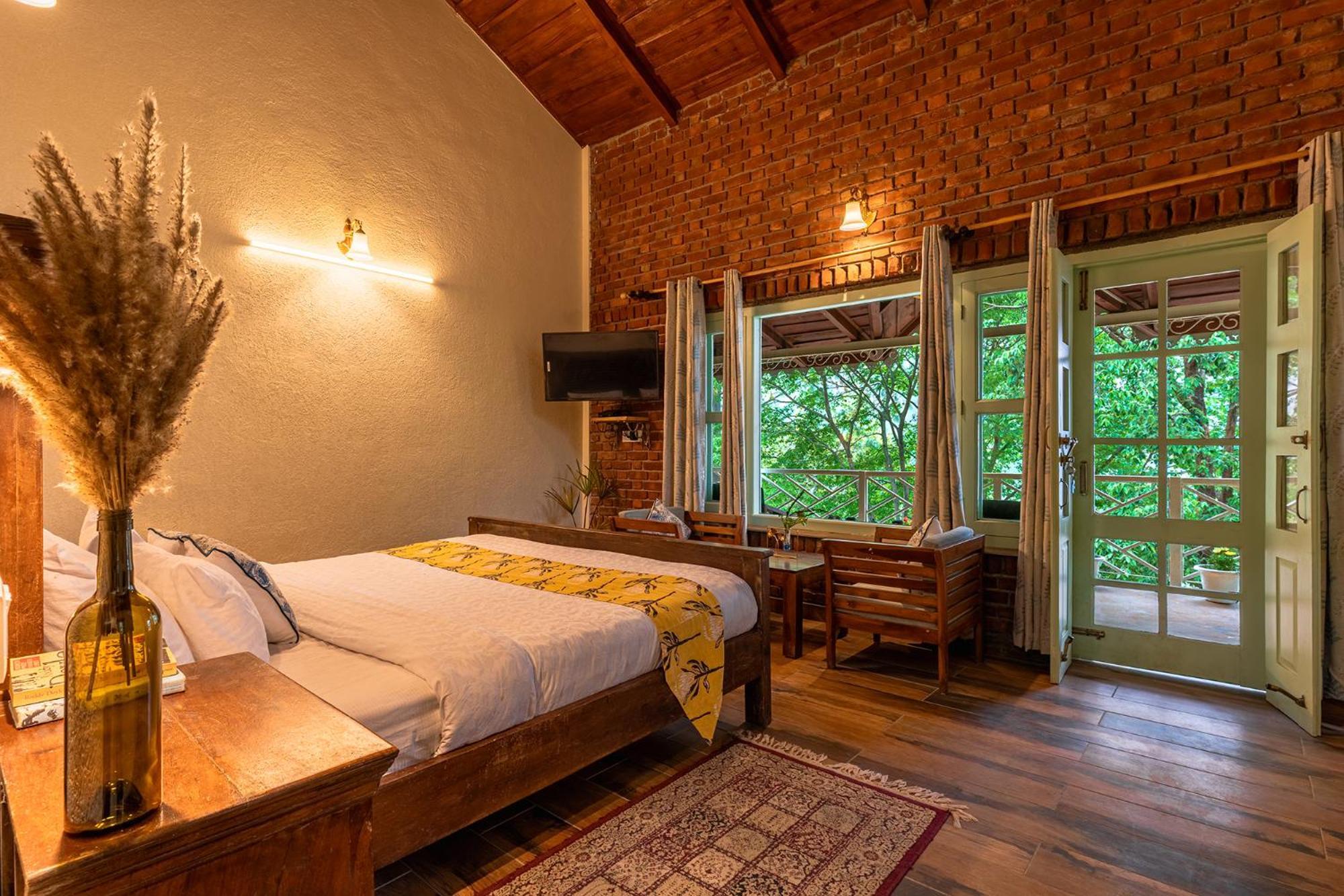 Malusara Retreat By The Lake Bhimtal Exterior photo