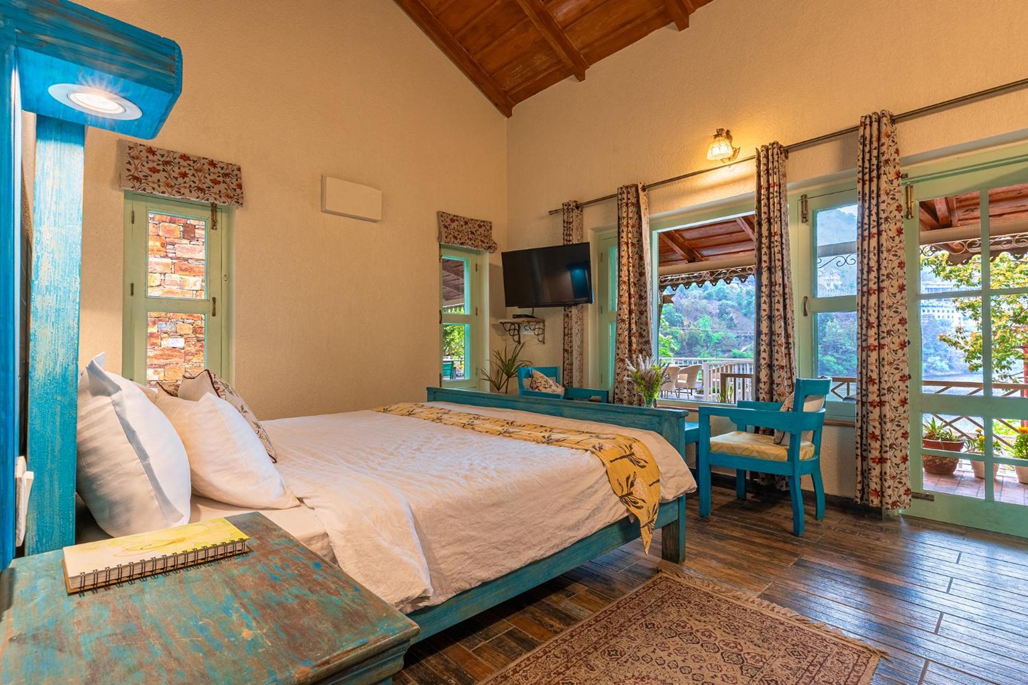Malusara Retreat By The Lake Bhimtal Exterior photo