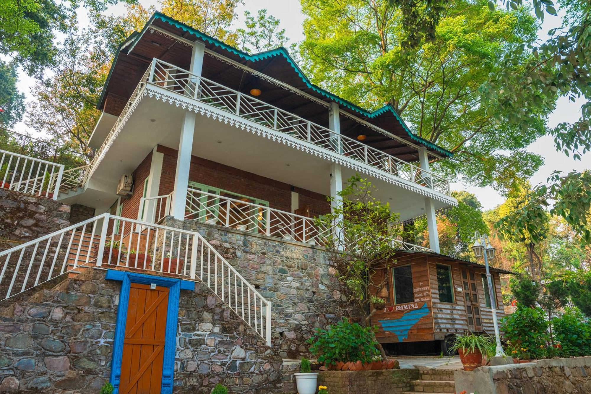 Malusara Retreat By The Lake Bhimtal Exterior photo