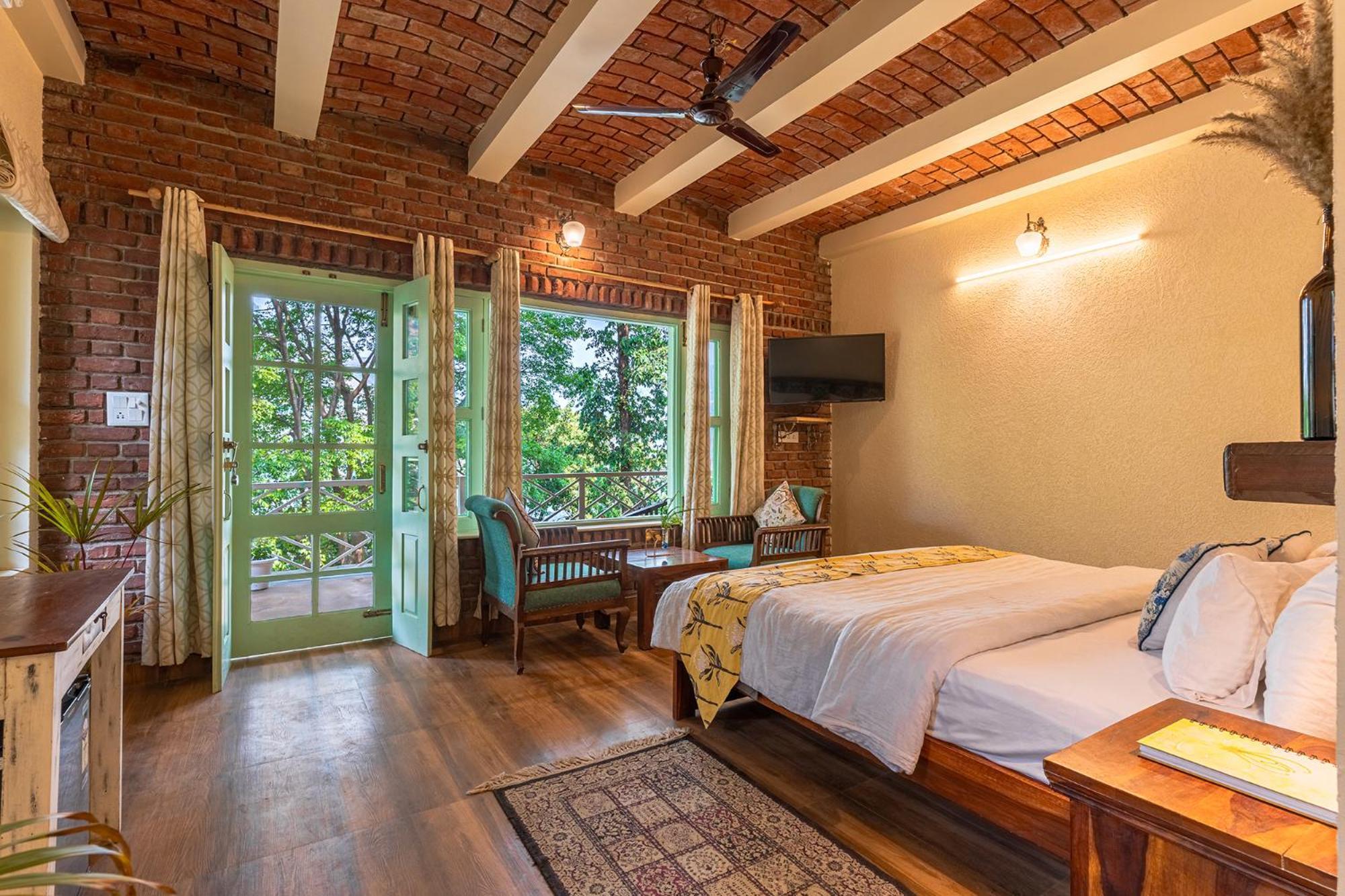 Malusara Retreat By The Lake Bhimtal Exterior photo