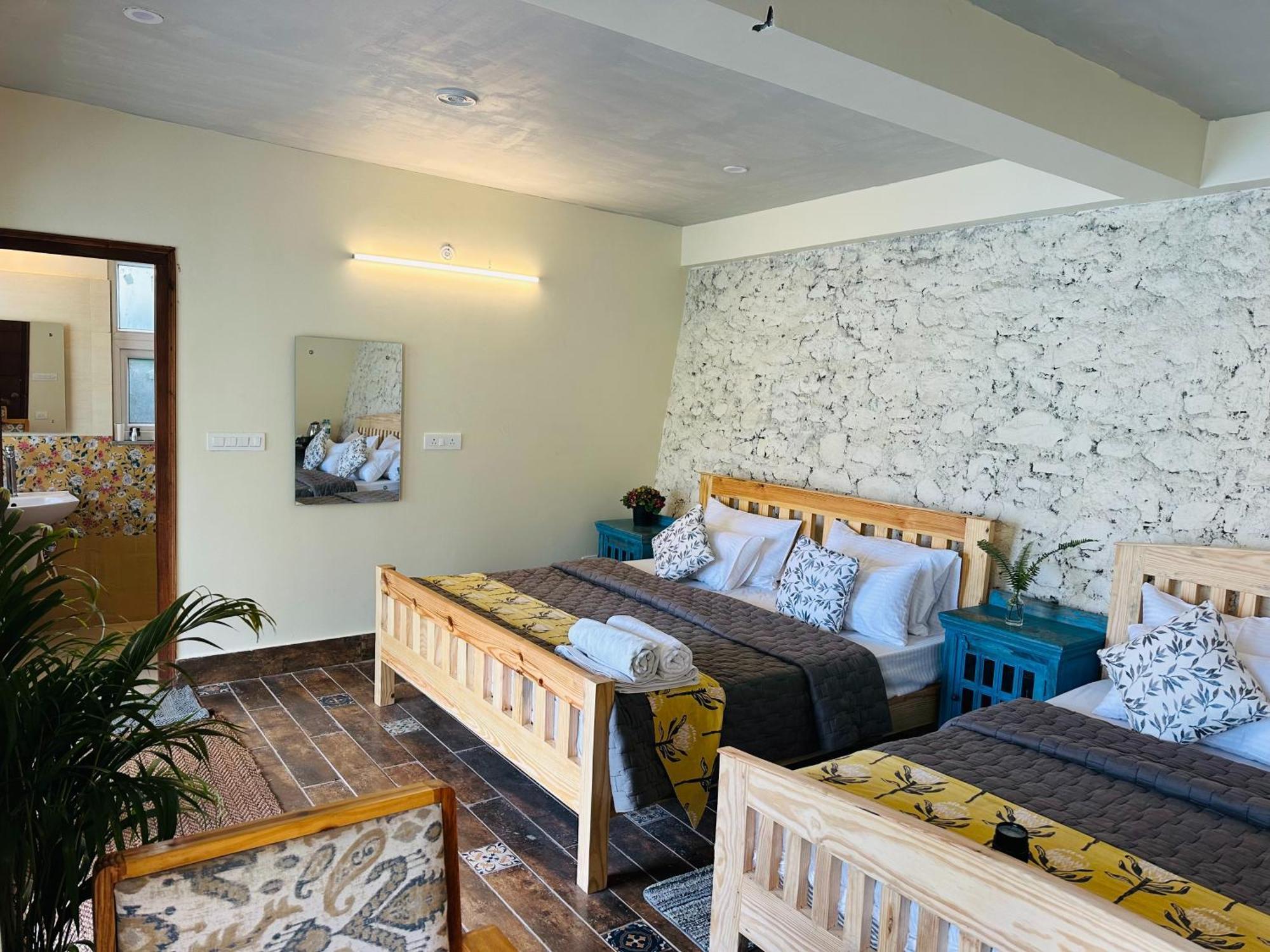 Malusara Retreat By The Lake Bhimtal Exterior photo