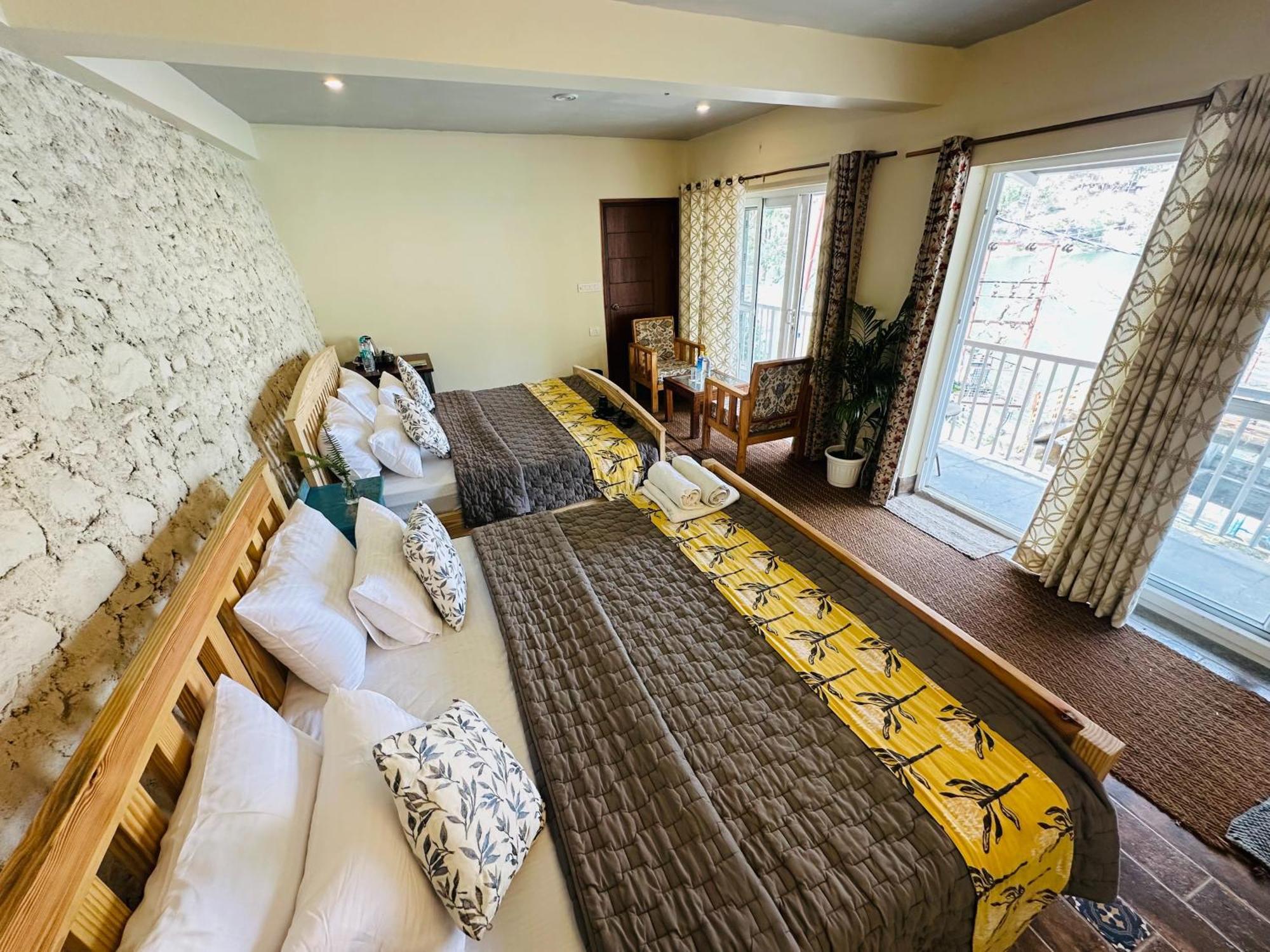 Malusara Retreat By The Lake Bhimtal Exterior photo